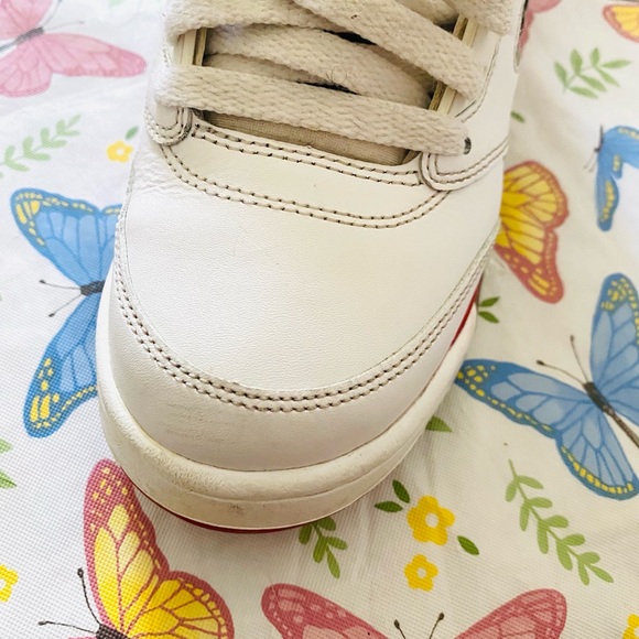 Air Jordan Retro 5 - Picture 6 of 12